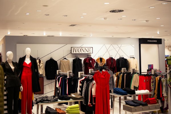 Votre boutique pour chaussures et entretien de luxe