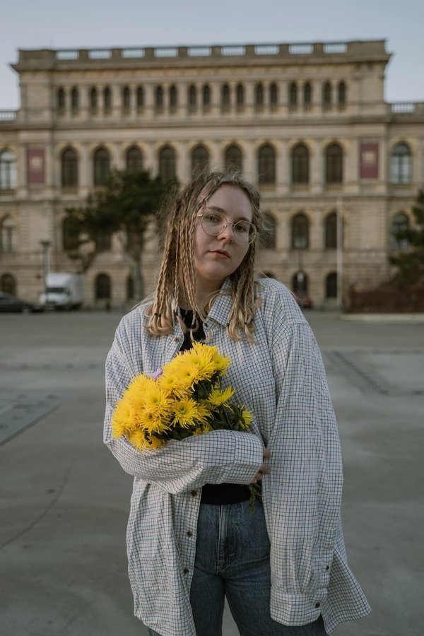 Le sac en cuir de maroquinerie peut-il être assorti avec un style oversized ?